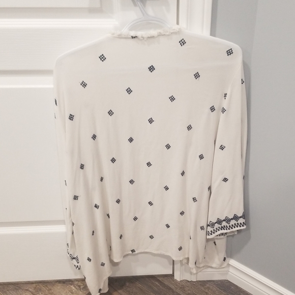 Cardigan - Picture 2 of 3